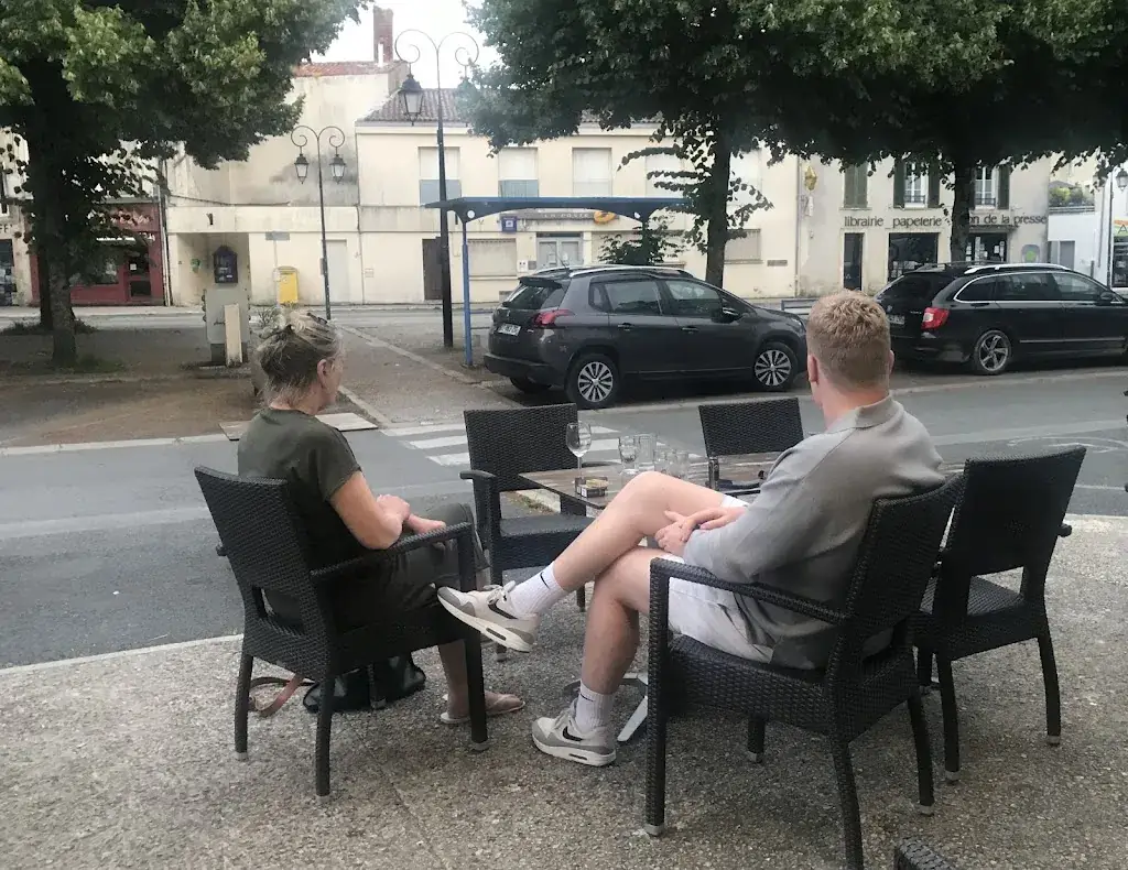 Julian vignoles_Resto Bistro Le Neuf_Aulnay_Bewertung