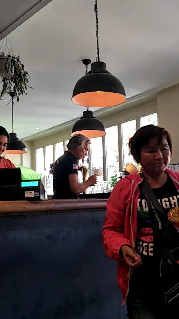 Le Café de la Paix Auvers sur Oise_Auvers-sur-Oise_slider_image_2