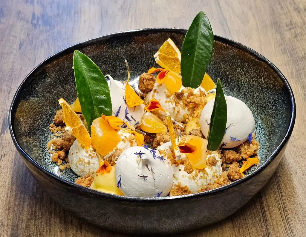 LuCy_Auvers-sur-Oise_slider_image_3