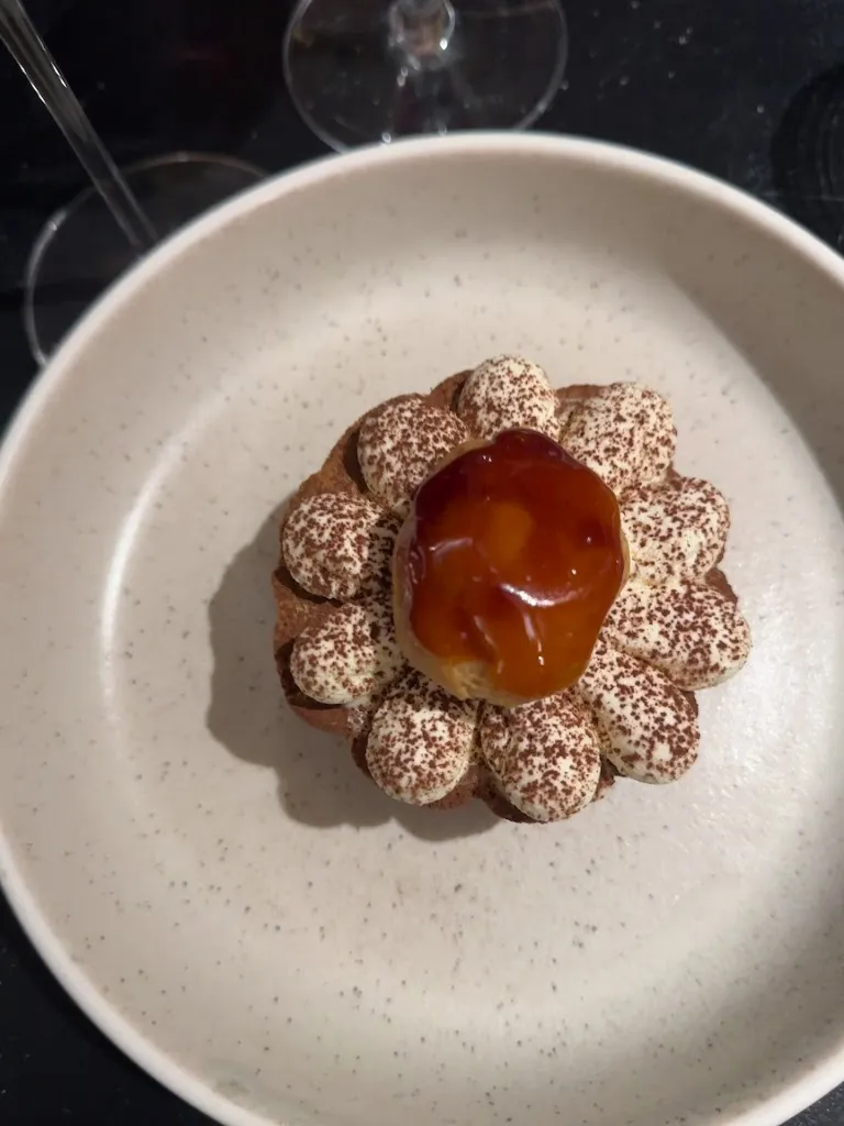 Sous le Porche_Auvers-sur-Oise_slider_image_2