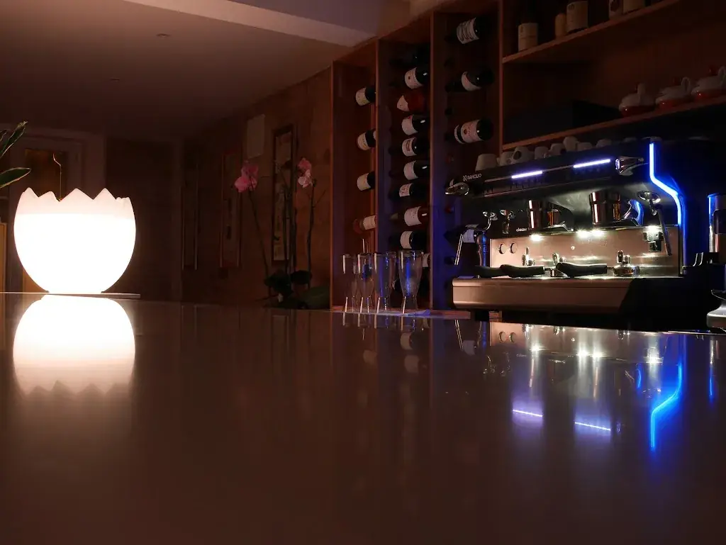 Auvers de vin restaurant in Auvers-sur-Oise