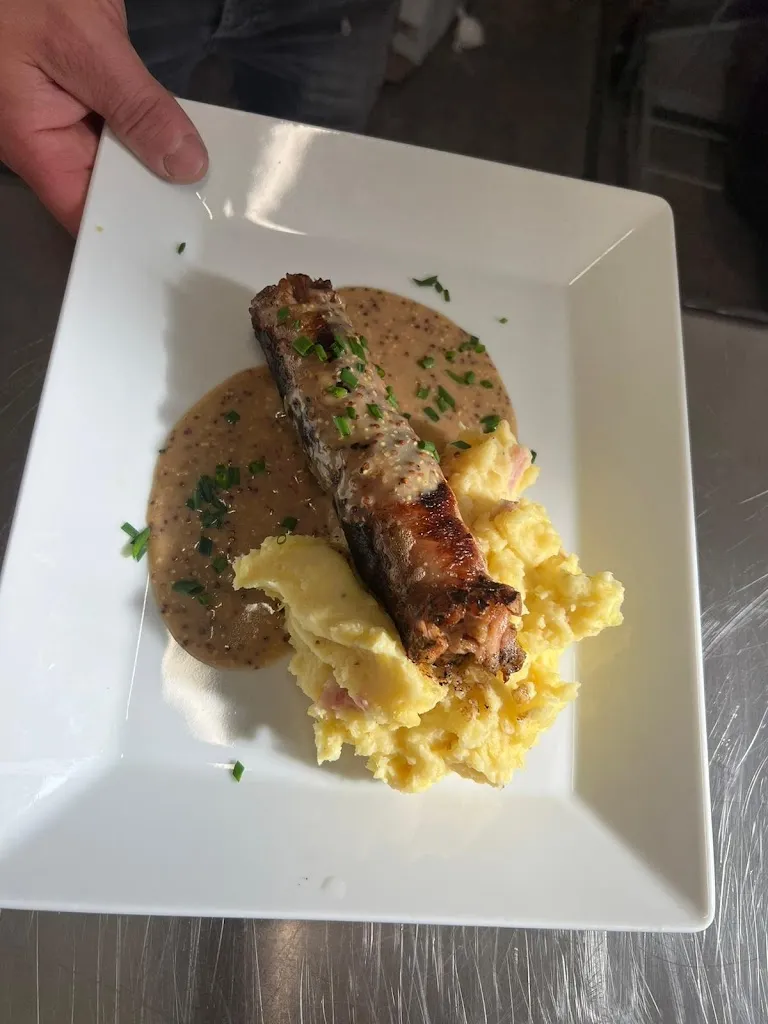 Le Balto_Auvers-sur-Oise_slider_image_2