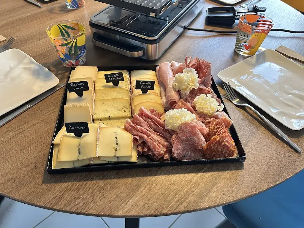 Chevalier Mélanie_La Tomme d'Isa_Auvers-sur-Oise_review