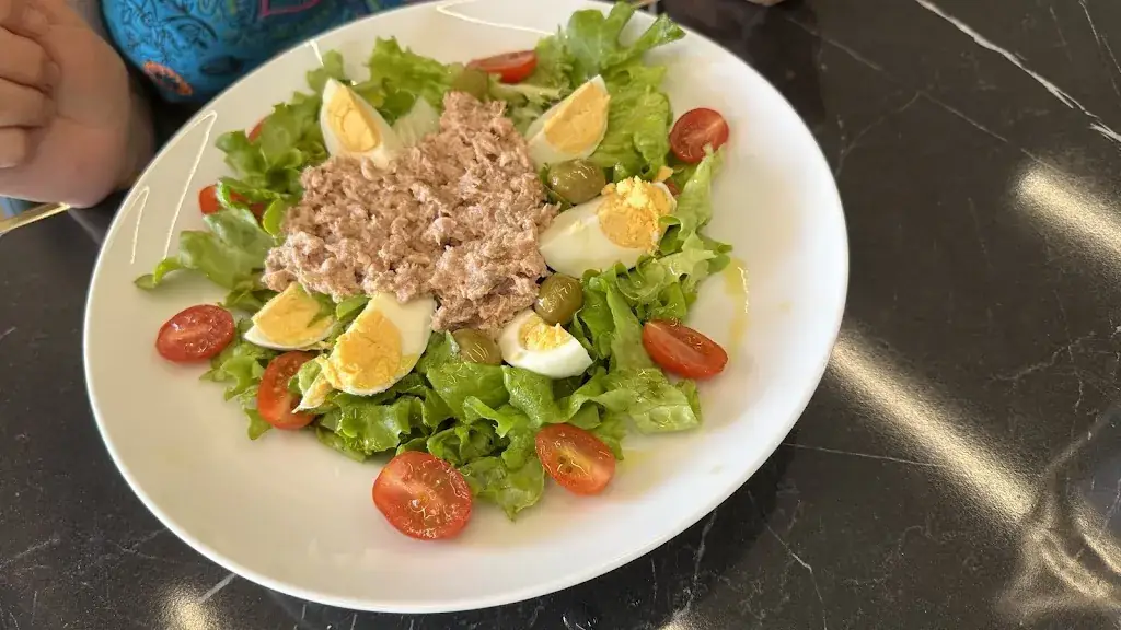 Tamás Márkus_L’Élysée d'Auvers_Auvers-sur-Oise_review