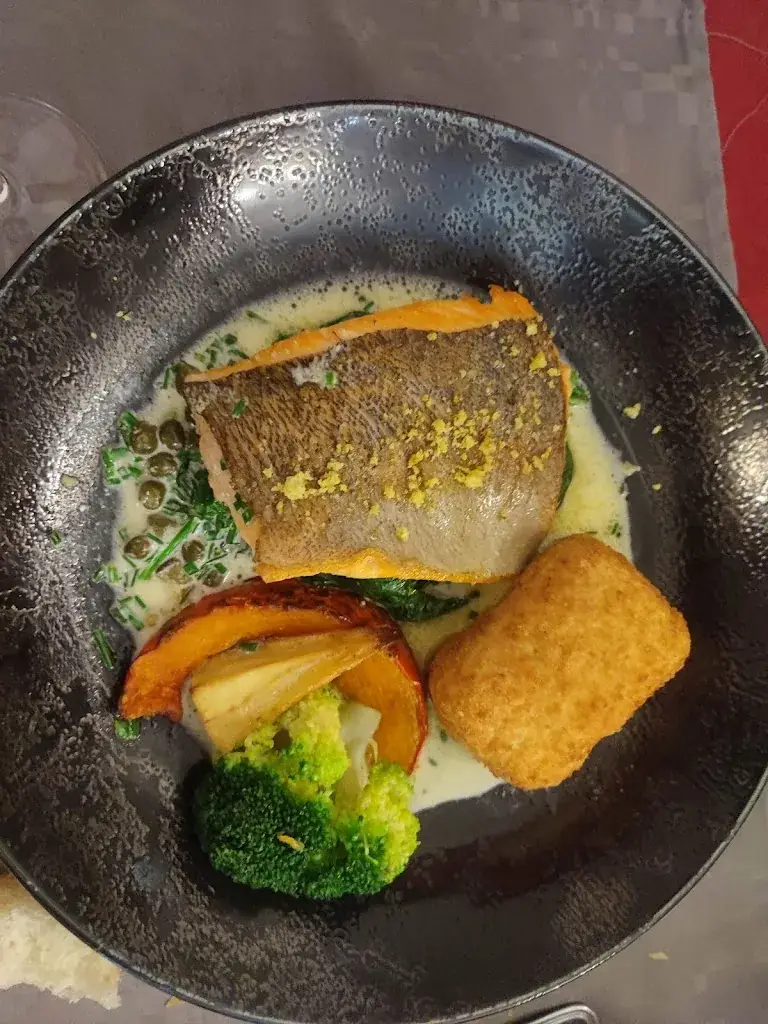 Restaurant La Matinière_Dolomieu_slider_image_3