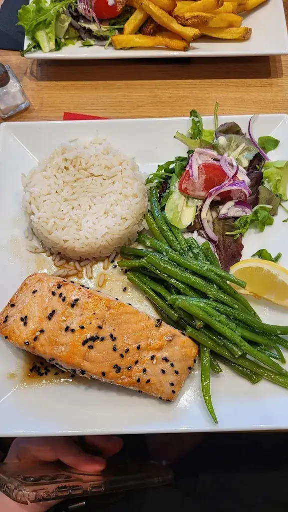 Angelika S_Saveurs et Passions_Taverny_reseña