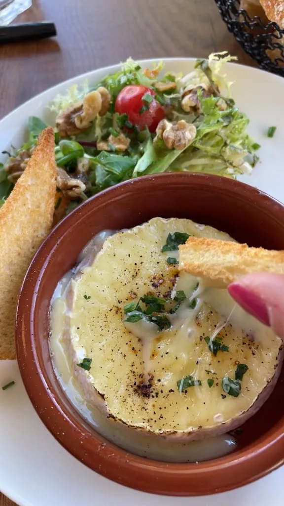 Le Lutetia_Beaumont-sur-Oise_slider_image_2