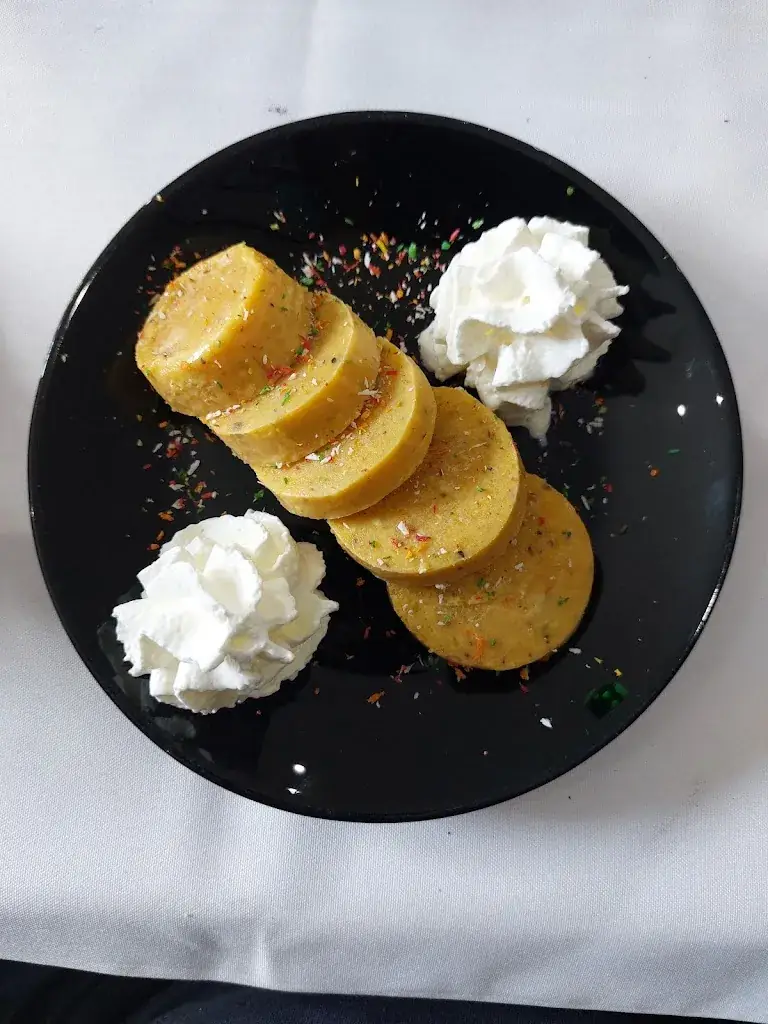 andre HETZEL_Escale bollywood_Persan_Bewertung