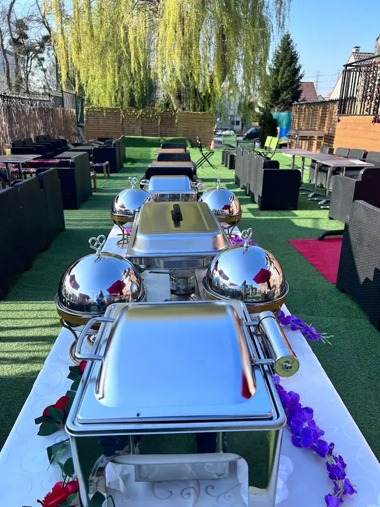 Escale bollywood_Persan_slider_image_1