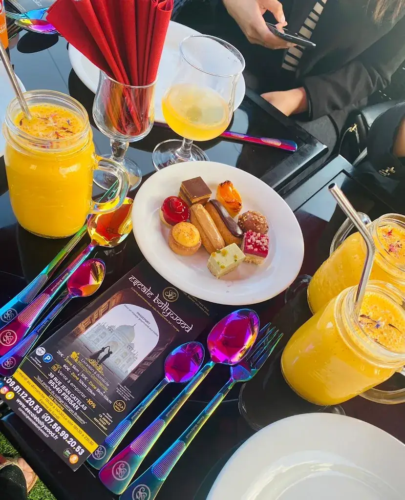 Escale bollywood_Persan_slider_image_3