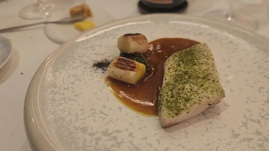 L'Axel Restaurant_Fontainebleau_slider_image_2