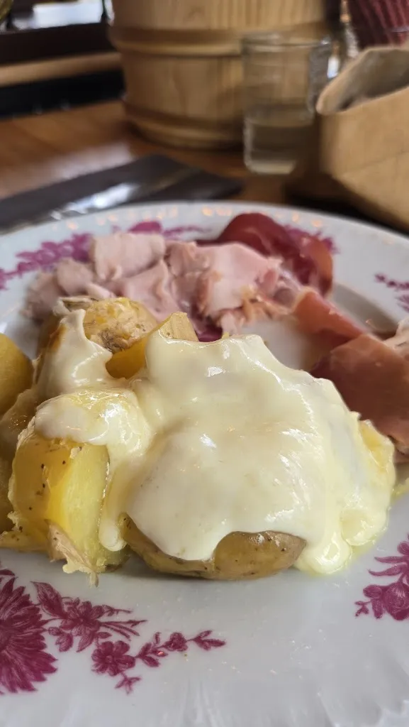 Edwin Correa_Val'et Des Fromages Restaurant_Barbizon_review