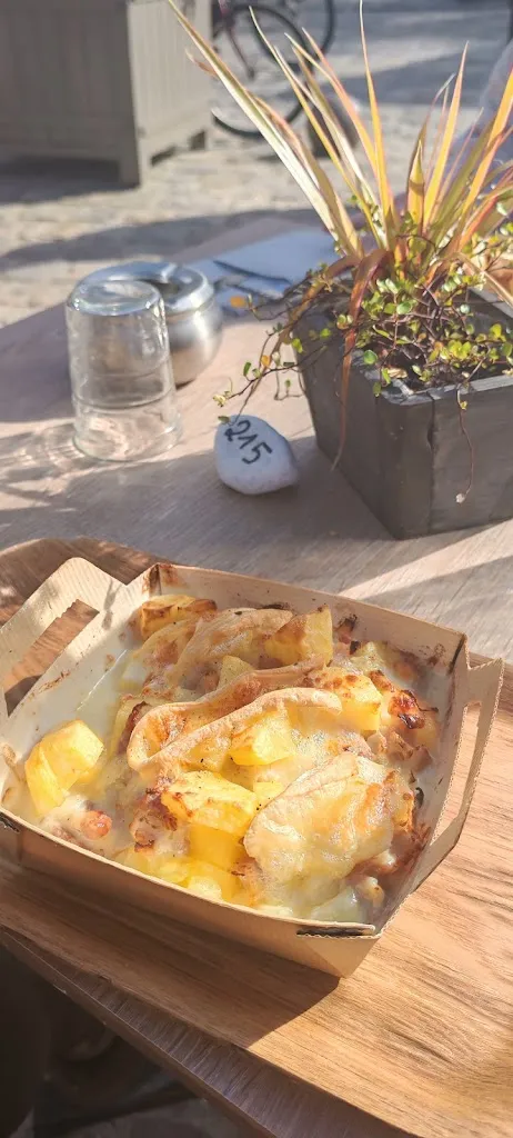 Virginie_Val'et Des Fromages Restaurant_Barbizon_review