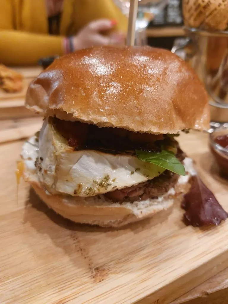 Menu_Restaurant « Yummy House » Fontainebleau_Fontainebleau_immagine_7