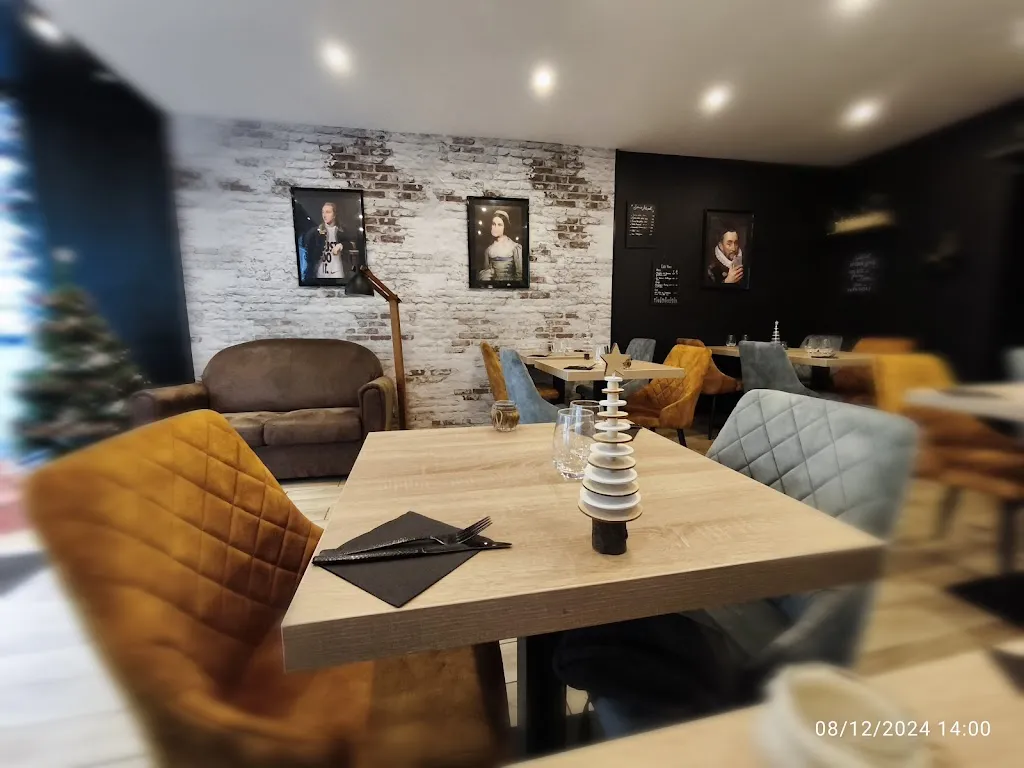 Restaurant « Yummy House » Fontainebleau restaurant in Fontainebleau