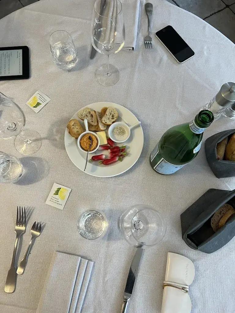 Mina Tsu_Le Relais de Barbizon_Barbizon_review