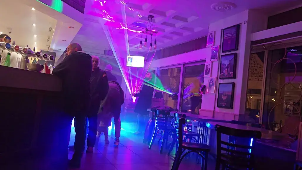 Le Royal Barbizon | Brasserie & Bar PMU_Barbizon_slider_image_2