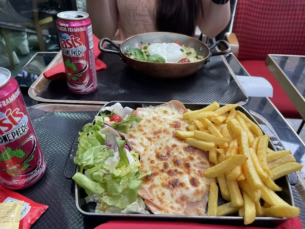 Barnabás Béres_Melting Pot Food Court_Bagnolet_review