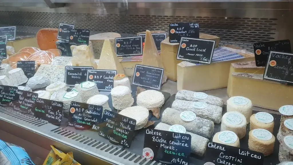 Etienne Suisse_Bon Sens_Bagnolet_review