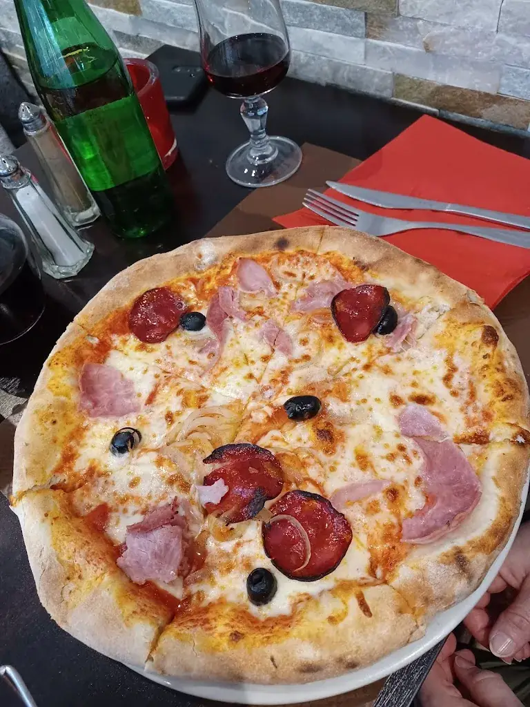 Kathrin_La Toscana_Bagnolet_review