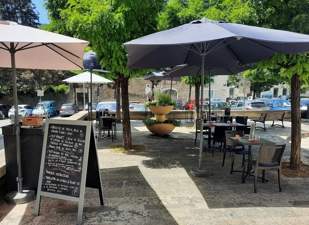 Bacchus & Apollon - Le Mazel - Restaurant in Die