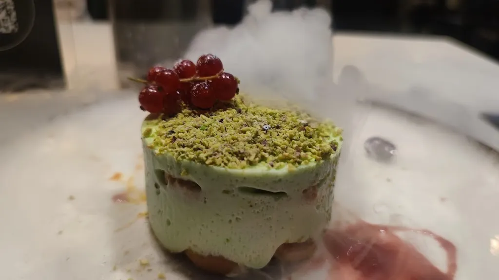 mouhcine latrache_Butcher Square_Cachan_review