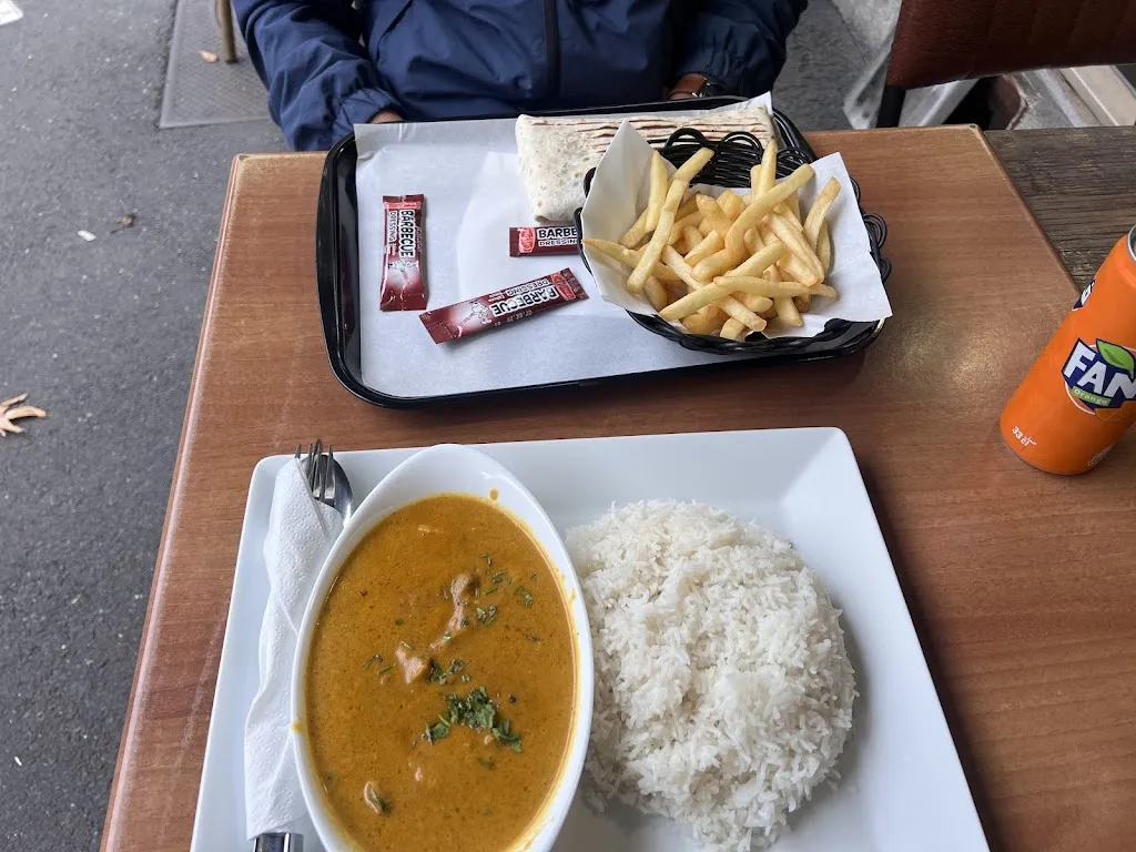 Snalyn Alvarez_Naan Fusion_Bagneux_review