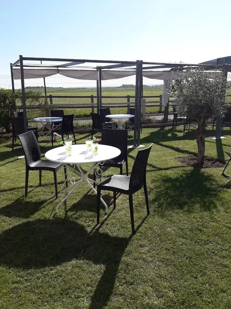 Restaurant RED MAR restaurant in Thiverval-Grignon