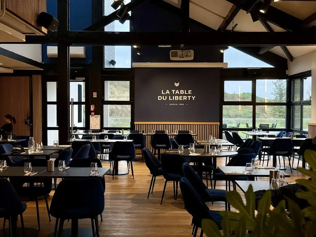La Table du Liberty_Thiverval-Grignon_slider_image_1