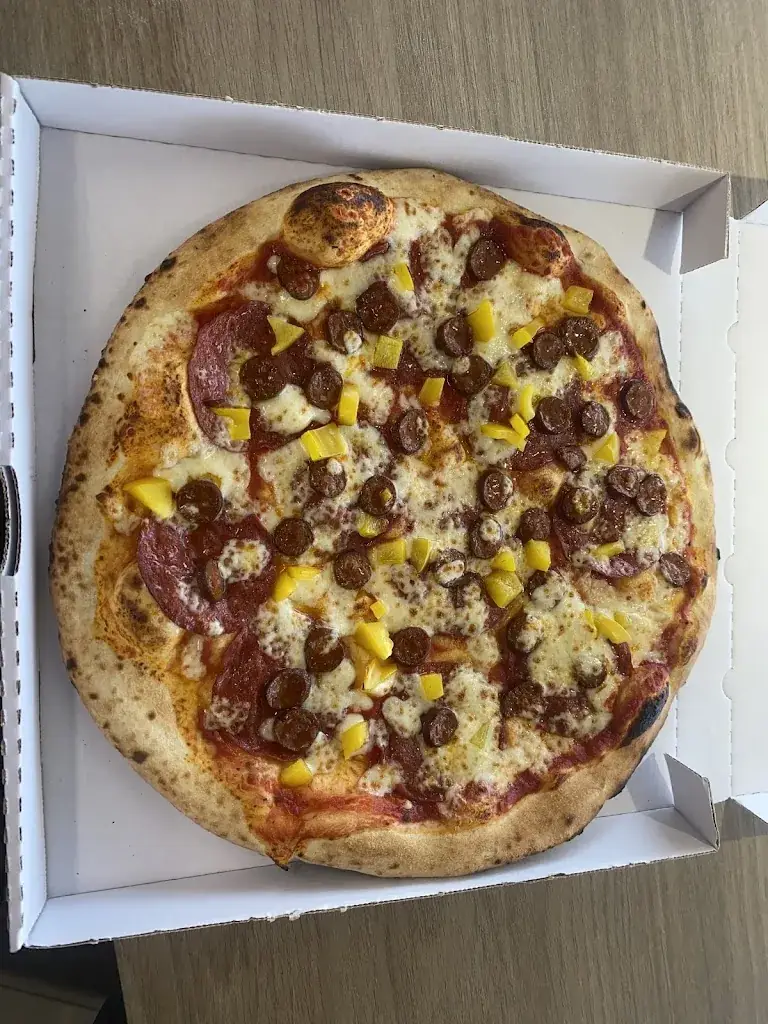 Menü_Pizza DesLys78 - Au Feu de Bois_Beynes_Bild_7