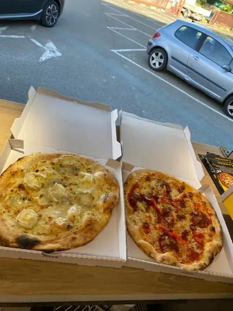 Pizza DesLys78 - Au Feu de Bois_Beynes_slider_image_1