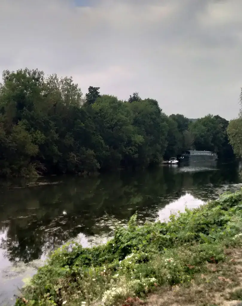 Le Zola_Bennecourt_slider_image_3