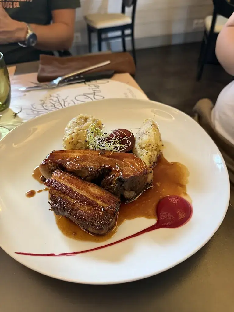 Restaurant l'Ilon d'Aristée_Saint-Martin-la-Garenne_slider_image_2