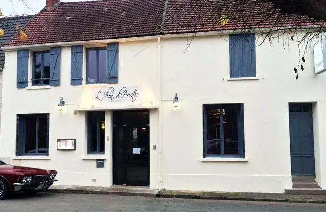 Restaurant l'Ilon d'Aristée_Saint-Martin-la-Garenne_slider_image_3