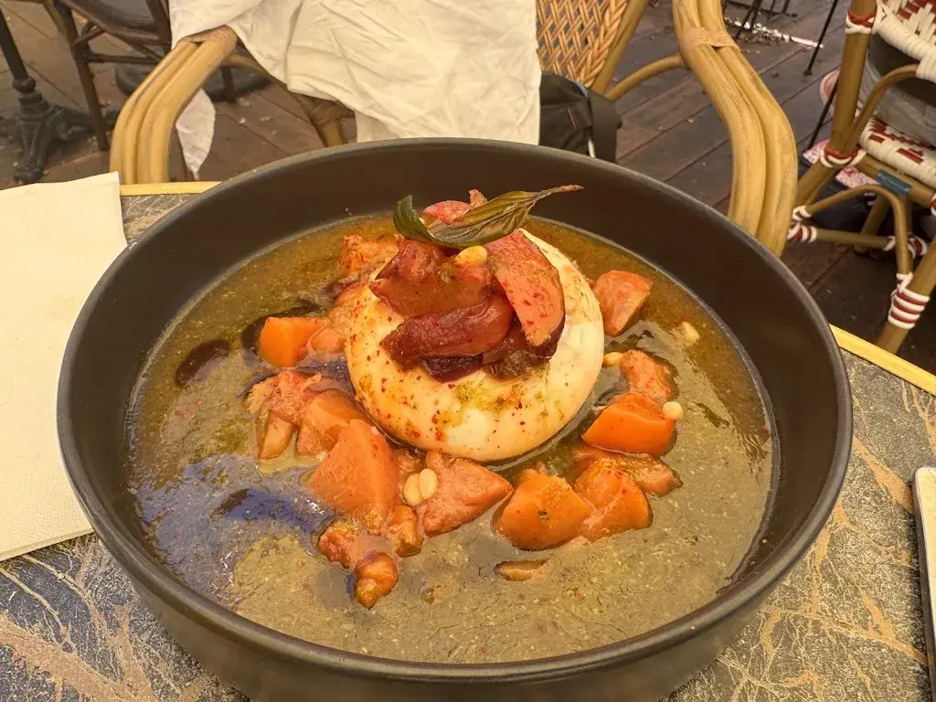 Buhnevici Nicolae_La Parenthèse_Giverny_review