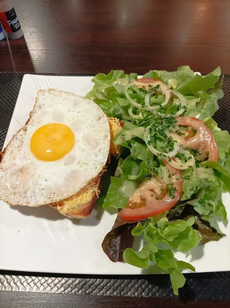 BOUIN-TOULOTTE elisabeth_Rollings bar brasserie_Freneuse_review