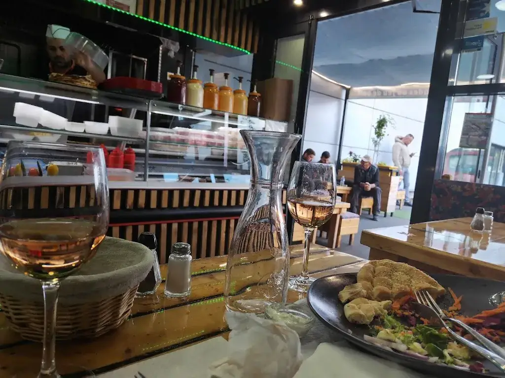 CHRIS_Le fidèle Freneuse_Freneuse_avis