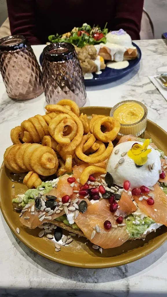 Alex P_ZemZem_Bois-Colombes_review