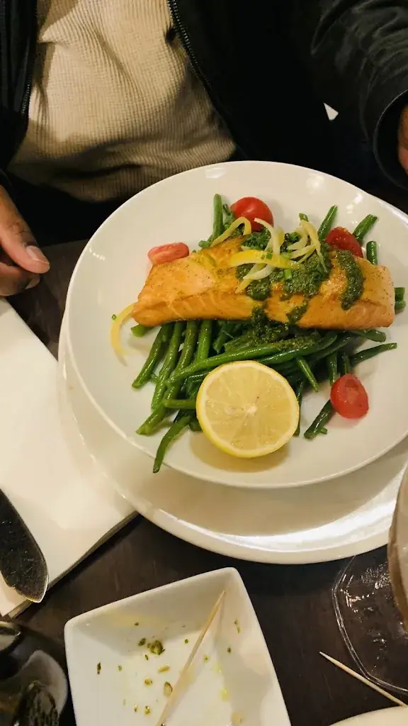 H Fernandes_Rizzo_Bois-Colombes_review