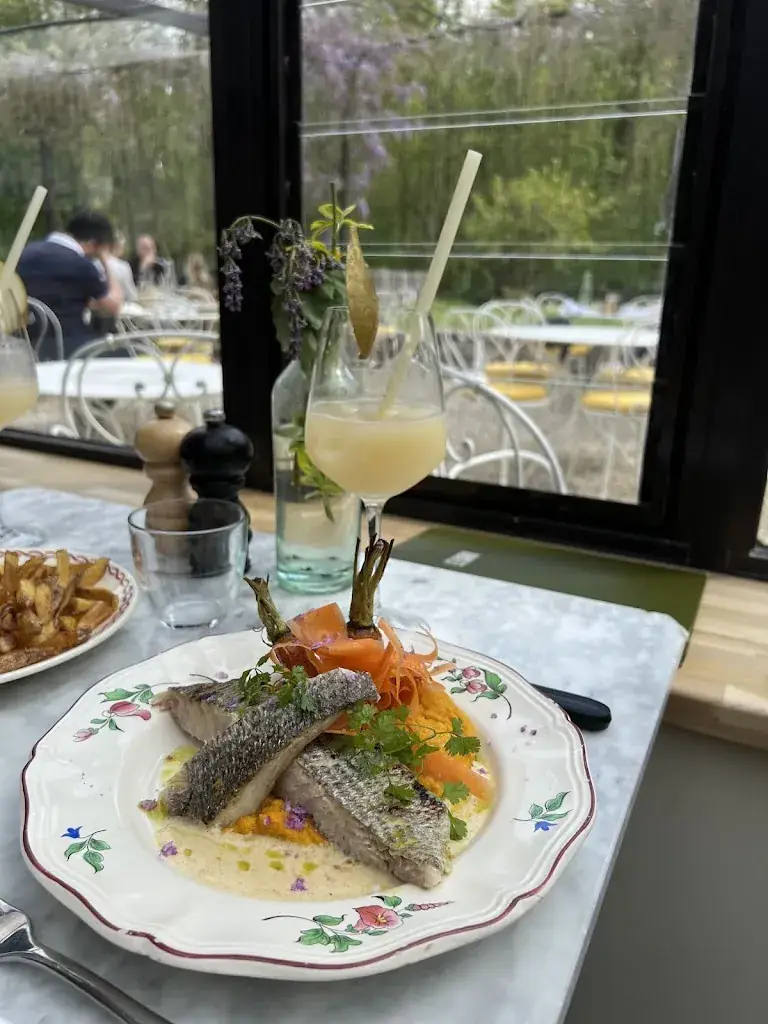 العنود عسيري_Le Barn_Bonnelles_review