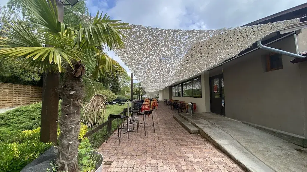 POSTIGA Rodolfo_Le Milton Pub_Bois-le-Roi_review