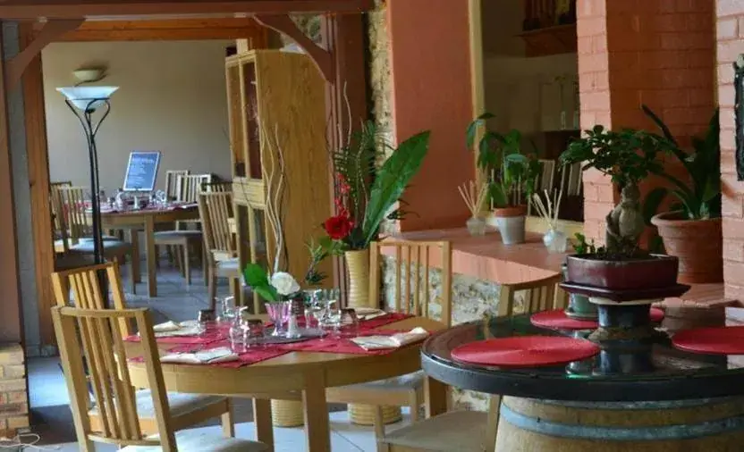 Le Chalet Restaurant in Chartrettes