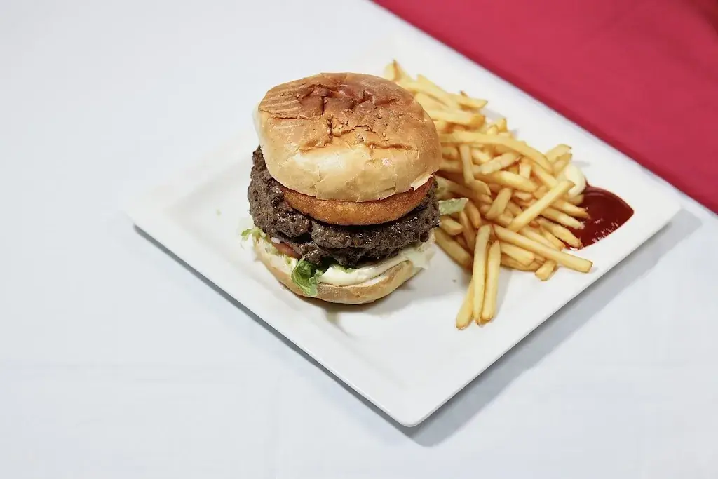 Ceyhun Dara TIRYAKI_Le Constantinople_Bois-le-Roi_Bewertung