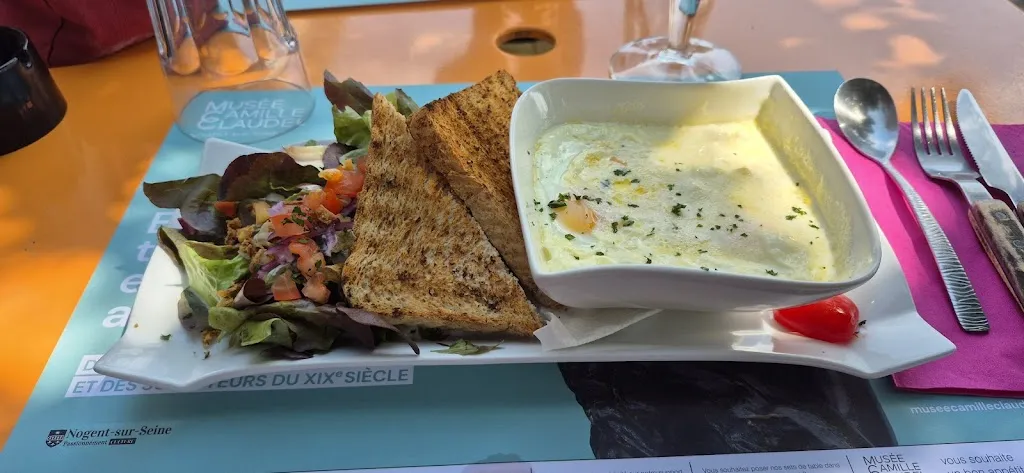 Moraux Benoit_L'ardoise samoisienne_Samois-sur-Seine_review