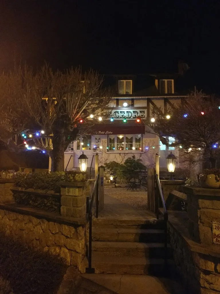 Hoyeun Chung_Le Petit Cèdre_Vulaines-sur-Seine_reseña