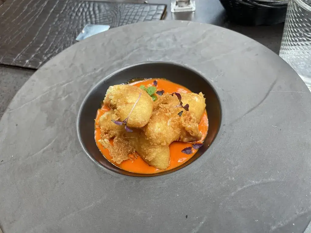 Celia SO Paris private tours guide_Le Patton_Fontainebleau_review