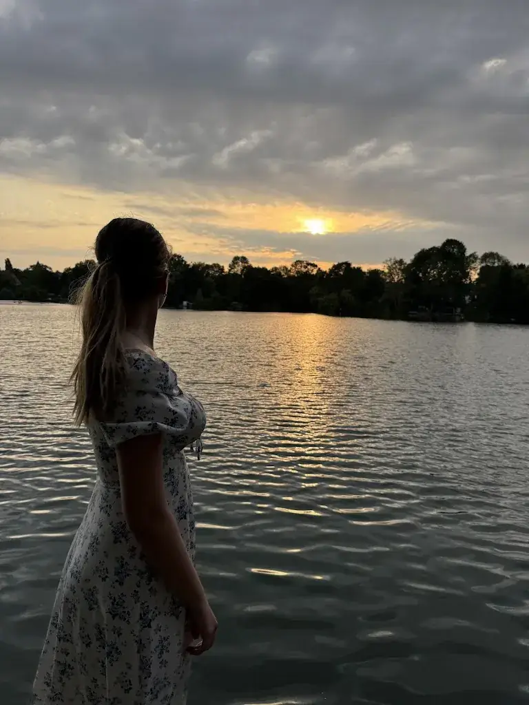 Carla Bcq_Le Chalet Des Etangs_Vert-le-Petit_review