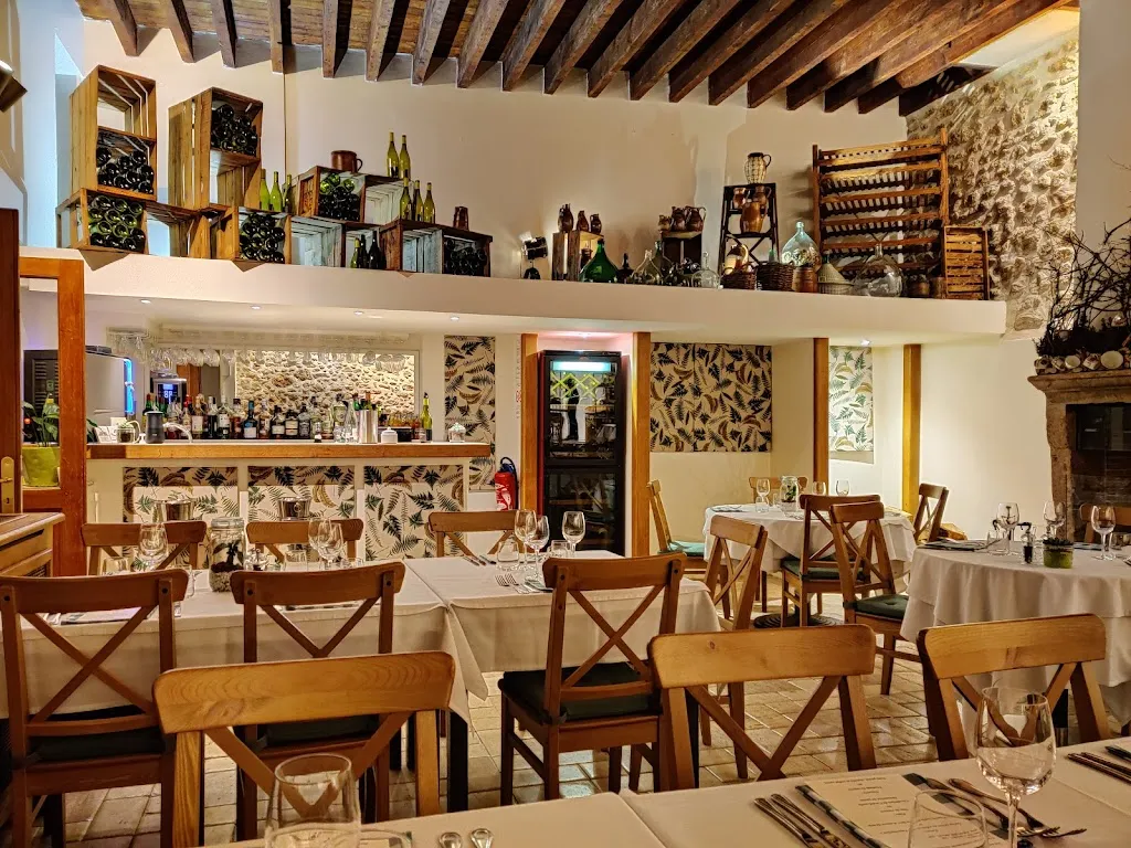 Phang sc_Entre les Deux_Mennecy_review