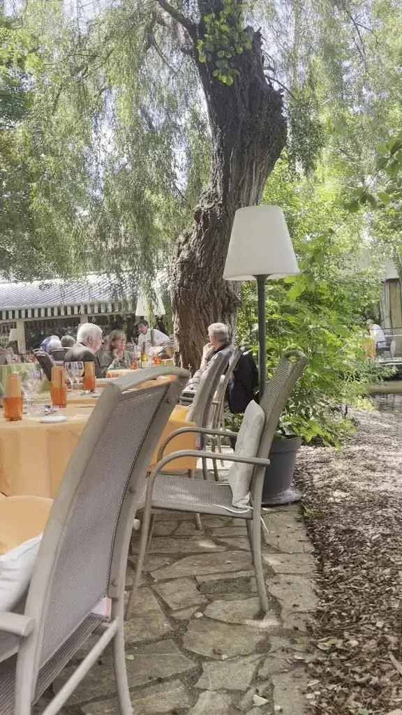 Francois & Pam BELORGEY_La Patte d’Oie_Mennecy_review