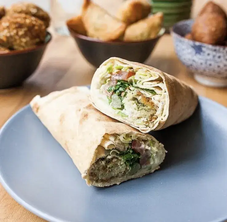 At Hom's_Mennecy_slider_image_3